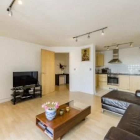 Centrally Located Flat - Battersea Park Road London Kültér fotó